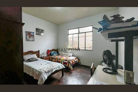 Casa à venda com 300m², 4 quartos e 5 vagas