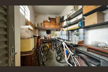 Casa à venda com 300m², 4 quartos e 5 vagas