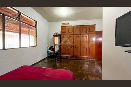Casa à venda com 4 quartos, 300m² em Santa Terezinha, Belo Horizonte
