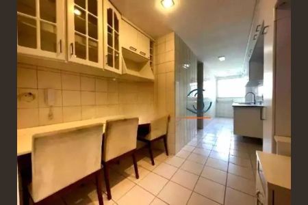 Apartamento à venda com 171m², 3 quartos e 2 vagas