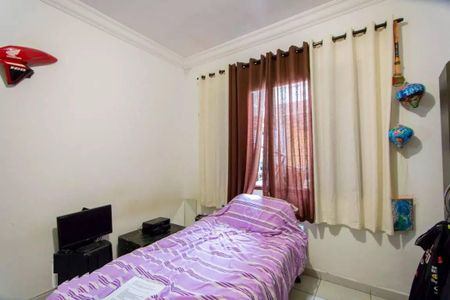 Casa à venda com 4 quartos, 224m² em Parque Novo Oratório, Santo André