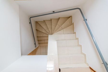 Casa à venda com 5 quartos, 210m² em Ferrazópolis, São Bernardo do Campo