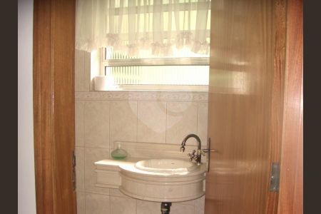 Casa à venda com 338m², 3 quartos e 4 vagas