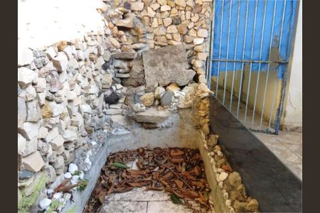 Casa à venda com 3 quartos, 200m² em Jardim Monjolo, São Paulo