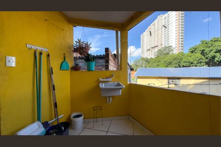 Casa à venda com 100m², 2 quartos e sem vagaÁrea de Serviço