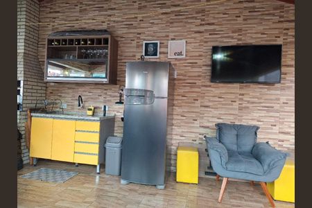 Casa à venda com 100m², 2 quartos e sem vaga