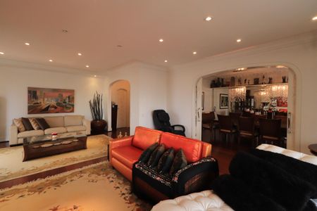 Apartamento à venda com 288m², 4 quartos e 5 vagasSala