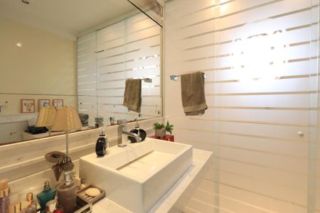 Apartamento à venda com 288m², 4 quartos e 5 vagasBanheiro Social