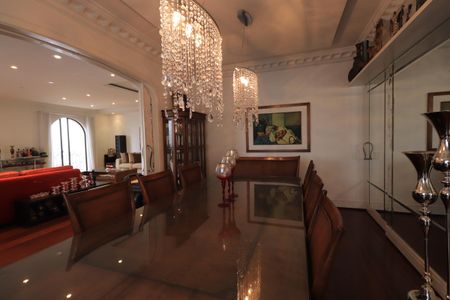 Apartamento à venda com 288m², 4 quartos e 5 vagasSala de Jantar