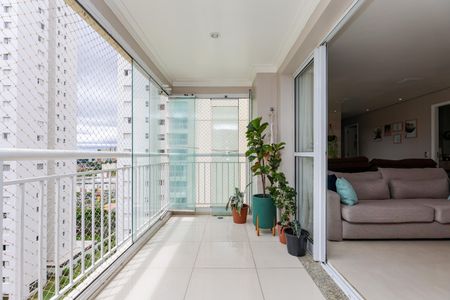 Apartamento à venda com 126m², 3 quartos e 2 vagas Apartamento à venda com 126m², 3 quartos e 2 vagasVaranda da Sala