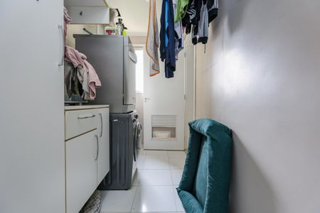 Apartamento à venda com 126m², 3 quartos e 2 vagas Apartamento à venda com 126m², 3 quartos e 2 vagasÁrea de Serviço