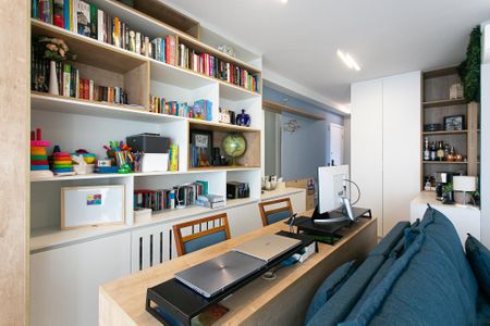 Apartamento para alugar com 72m², 2 quartos e 1 vagaSala