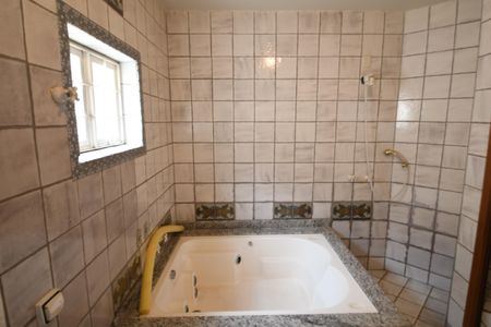 Casa à venda com 360m², 4 quartos e 3 vagasBanheiro