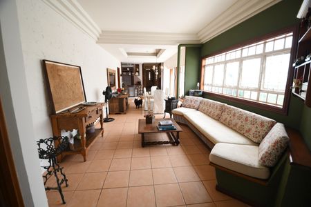 Casa à venda com 360m², 4 quartos e 3 vagasSala 2