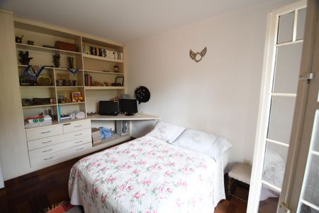 Casa à venda com 360m², 4 quartos e 3 vagasQuarto 2