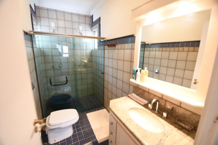 Casa à venda com 360m², 4 quartos e 3 vagasBanheiro Social