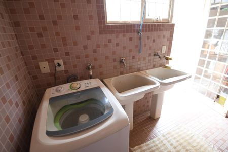 Casa à venda com 360m², 4 quartos e 3 vagasÁrea de Serviço