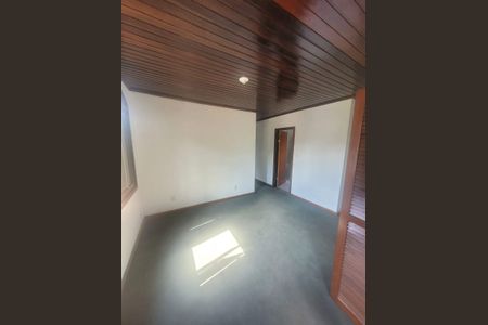 Casa para alugar com 240m², 4 quartos e sem vagaQuarto 4