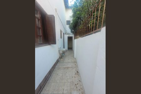 Casa para alugar com 240m², 4 quartos e sem vagaÁrea Comum 