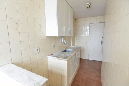 Apartamento à venda com 75m², 2 quartos e 1 vagaCozinha