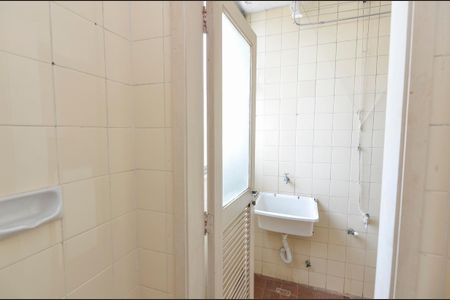 Apartamento à venda com 75m², 2 quartos e 1 vagaBanheiro de Serviço