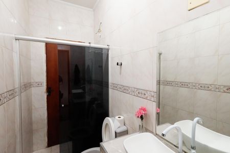 Casa à venda com 128m², 4 quartos e 2 vagasBanheiro 1