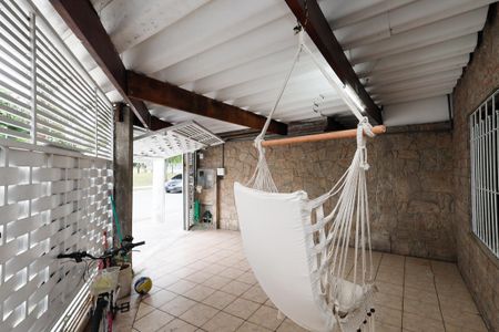 Casa à venda com 128m², 4 quartos e 2 vagasGaragem