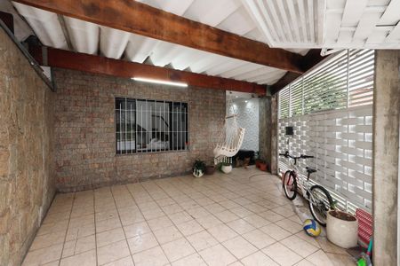 Casa à venda com 128m², 4 quartos e 2 vagasGaragem