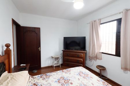 Casa à venda com 128m², 4 quartos e 2 vagasQuarto 3