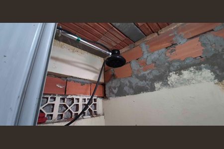 Banheiro de casa para alugar com 1 quarto, 30m² em Presidente Altino, Osasco