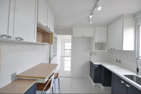 Apartamento à venda com 110m², 3 quartos e 2 vagasCozinha