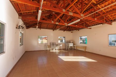 Apartamento para alugar com 52m², 2 quartos e 1 vagaÁrea comum - Salão de festas