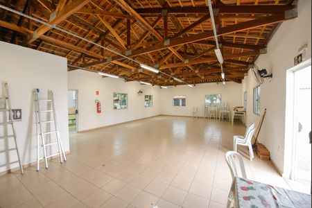 Apartamento para alugar com 52m², 2 quartos e 1 vagaÁrea comum - Salão de festas