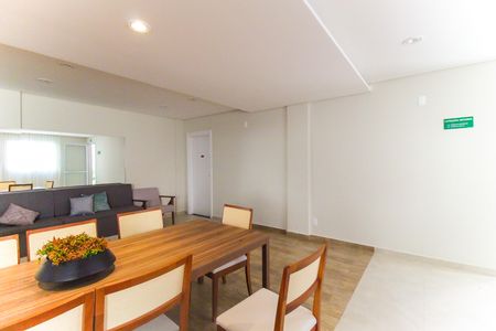 Apartamento para alugar com 36m², 2 quartos e sem vaga Apartamento para alugar com 36m², 2 quartos e sem vaga Área comum - Salão de festas 2
