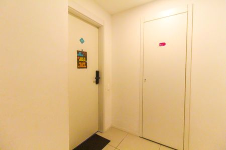 Apartamento para alugar com 36m², 2 quartos e sem vaga Apartamento para alugar com 36m², 2 quartos e sem vagaHall