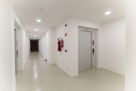 Apartamento para alugar com 36m², 2 quartos e sem vaga Apartamento para alugar com 36m², 2 quartos e sem vagaHall