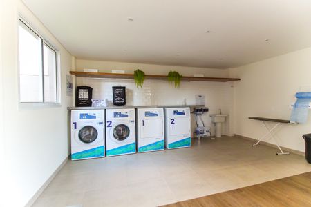 Apartamento para alugar com 36m², 2 quartos e sem vaga Apartamento para alugar com 36m², 2 quartos e sem vagaLavanderia