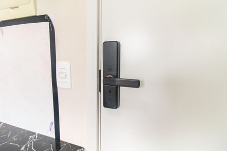 Apartamento para alugar com 36m², 2 quartos e sem vaga Apartamento para alugar com 36m², 2 quartos e sem vagaFechadura