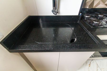 Apartamento para alugar com 36m², 2 quartos e sem vaga Apartamento para alugar com 36m², 2 quartos e sem vagaCozinha e Área de Serviço