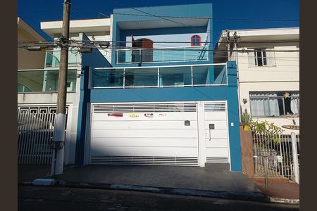Fachada e portão de casa para alugar com 2 quartos, 180m² em Vila Prudente, São Paulo