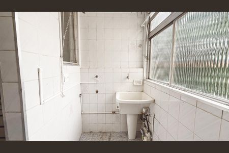 Apartamento para alugar com 64m², 2 quartos e 1 vaga Apartamento para alugar com 64m², 2 quartos e 1 vagaCozinha e Área de Serviço