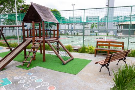 Apartamento para alugar com 44m², 2 quartos e sem vagaÁrea comum - Playground