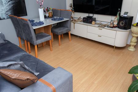 Sala de apartamento para alugar com 2 quartos, 44m² em Santa Cruz, Rio de Janeiro