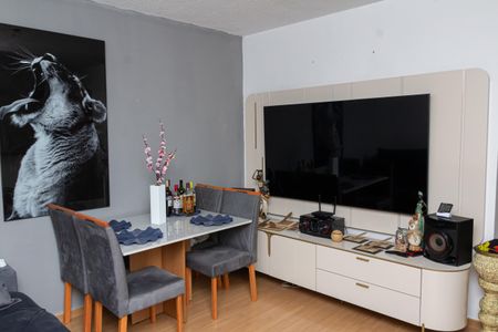 Sala de apartamento para alugar com 2 quartos, 44m² em Santa Cruz, Rio de Janeiro