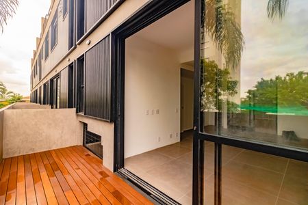 Casa de Condomínio à venda com 2 quartos, 135m² em Vila Alexandria, São Paulo