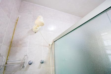 Casa à venda com 250m², 3 quartos e 2 vagas Casa à venda com 250m², 3 quartos e 2 vagasCasa 2 - Banheiro