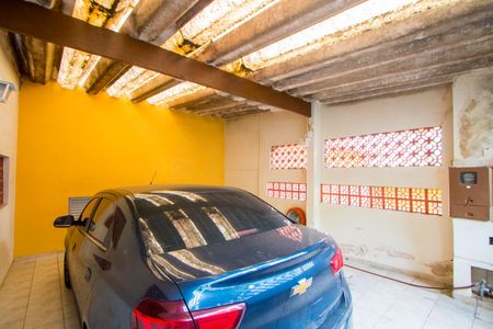 Casa à venda com 250m², 3 quartos e 2 vagas Casa à venda com 250m², 3 quartos e 2 vagasGaragem