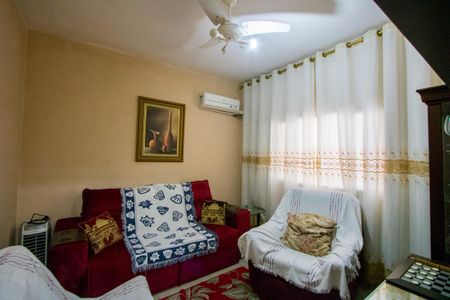 Casa à venda com 250m², 3 quartos e 2 vagas Casa à venda com 250m², 3 quartos e 2 vagasCasa 2 - Sala