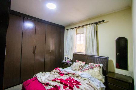 Casa à venda com 250m², 3 quartos e 2 vagas Casa à venda com 250m², 3 quartos e 2 vagasCasa 1 - Quarto 2