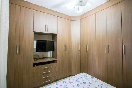 Casa à venda com 250m², 3 quartos e 2 vagas Casa à venda com 250m², 3 quartos e 2 vagasCasa 2 - Quarto